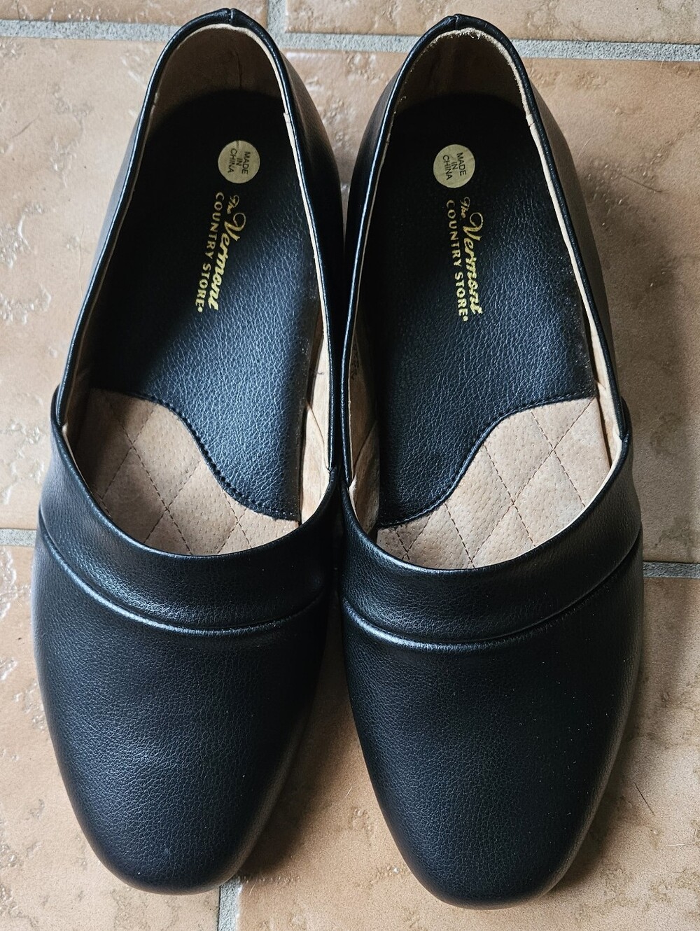 The Vermont Country Store Black Leather Slip-On Comfort Shoes - Size 12W